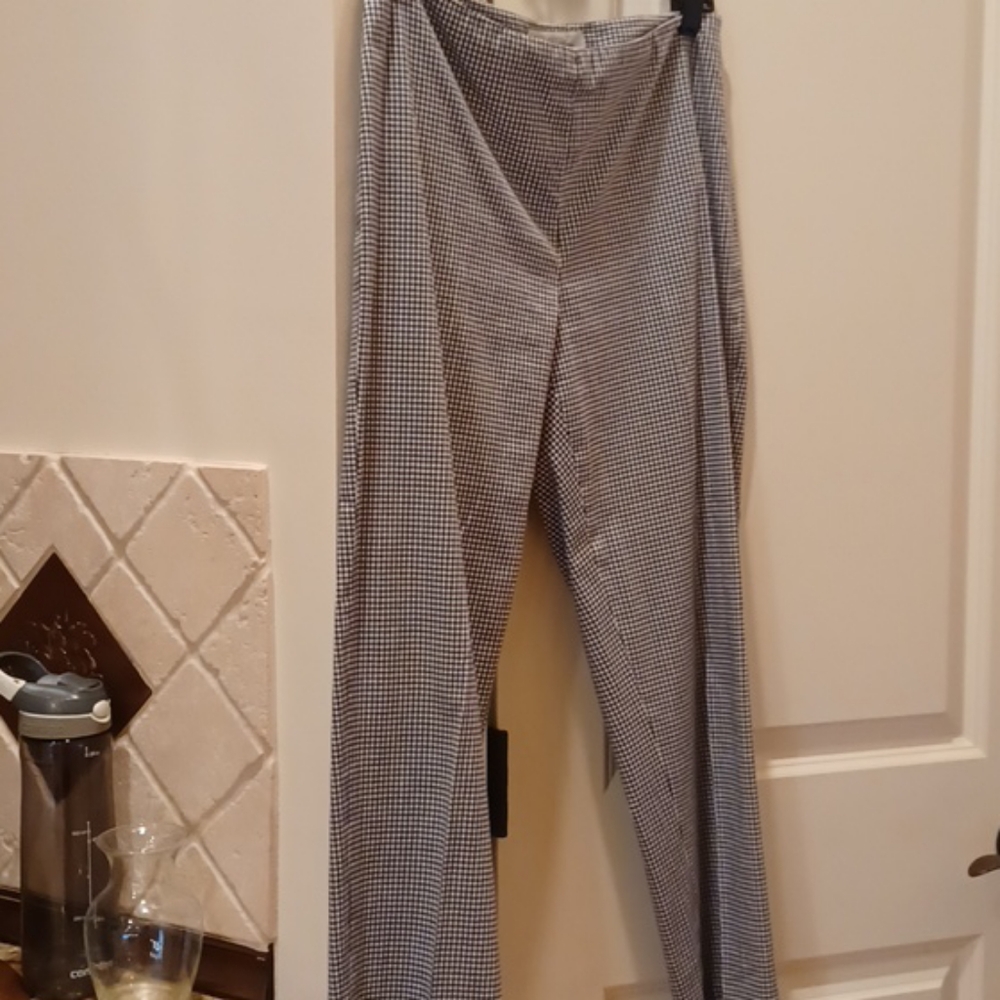 Checkered side plants